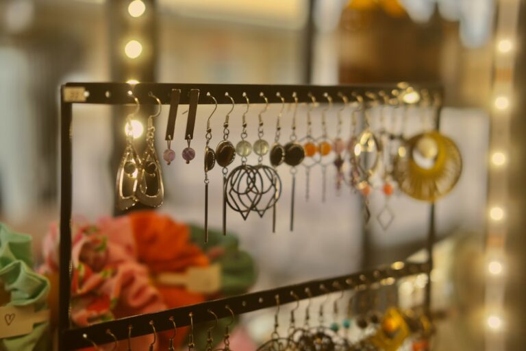Tips for Selecting the Perfect Jewelry Components for Your Projects